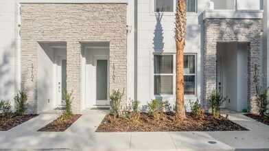 17102 Blessing Dr in Clermont, FL - Building Photo - Building Photo