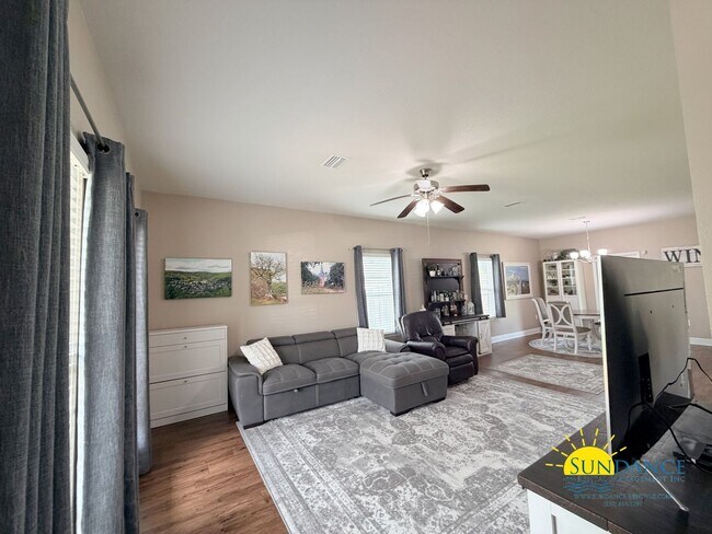 3588 Turquoise Dr in Navarre, FL - Building Photo - Building Photo