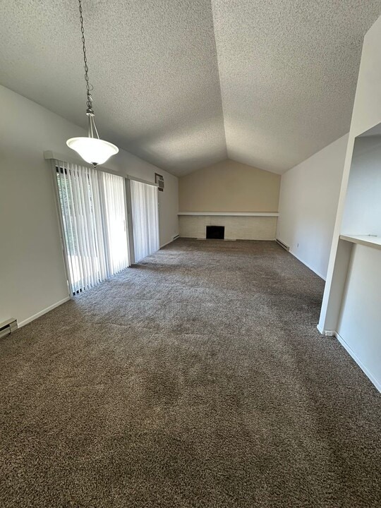 25 E 30th Ave in Spokane, WA - Building Photo