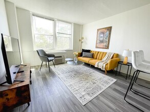 2499 Reading Rd in Cincinnati, OH - Building Photo - Building Photo
