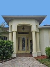 414 SW Cherryhill Rd in Port St. Lucie, FL - Building Photo - Building Photo