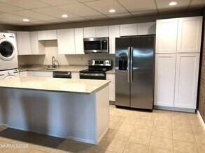 3190 Coronado Way, Unit 1-1120 in Reno, NV - Foto de edificio - Building Photo