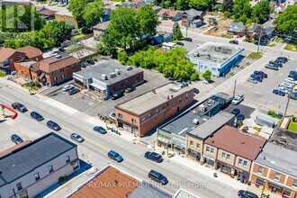 37-37 Holland St W in Bradford West Gwillimbury, ON - Building Photo - Building Photo