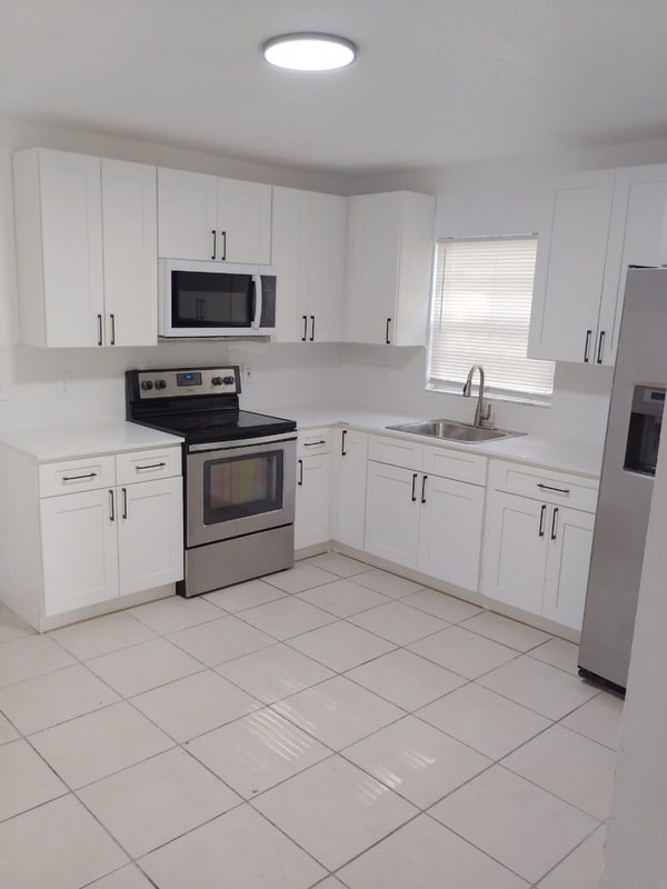 property at 1729 Birchwood Cir