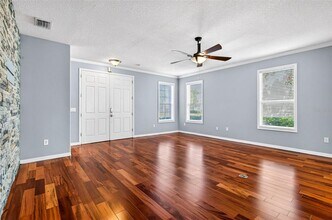 12618 Weston Dr in Tampa, FL - Building Photo - Building Photo