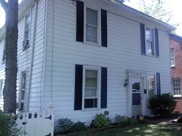 property at 105 W 8th Ave