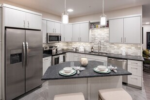 Rivers Ledge Apartments in Niskayuna, NY - Building Photo