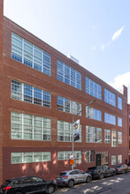 200 Water St in Brooklyn, NY - Building Photo - Building Photo