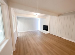 2361 Oakmont Dr in San Bruno, CA - Foto de edificio - Building Photo