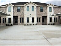 504 Newport Ave, Unit 2