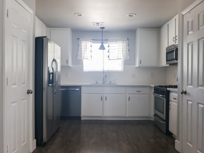 51305 Avenida Vallejo in La Quinta, CA - Building Photo - Building Photo