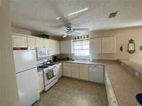 516 Richburg St in the Villages, FL - Building Photo - Building Photo