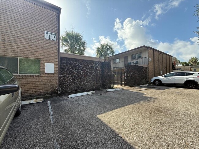 property at 1530 Heights Blvd