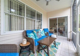 5999 Lake Pointe Dr in Orlando, FL - Building Photo - Building Photo