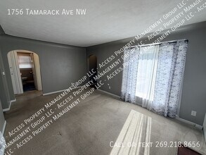 1756 Tamarack Ave NW in Grand Rapids, MI - Building Photo - Building Photo