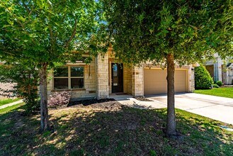 13609 Camp Comfort Ln in Austin, TX - Building Photo - Building Photo