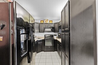 1004 Green Pine Blvd in West Palm Beach, FL - Building Photo - Building Photo