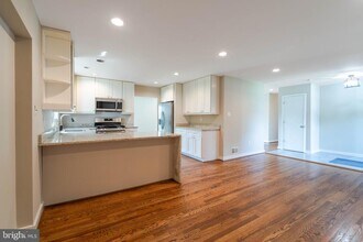 7903 Esther Dr in Oxon Hill, MD - Building Photo - Building Photo
