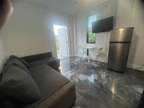 1824 NW 49th St in Miami, FL - Building Photo - Building Photo