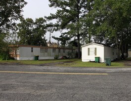 Oglethorpe Court Trailer Park Apartments