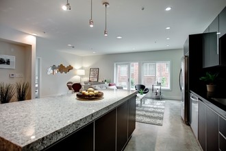 119 S Los Robles in Pasadena, CA - Building Photo - Interior Photo