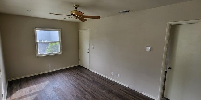 154 Madeline Dr, Unit Back unit in Monrovia, CA - Foto de edificio - Building Photo