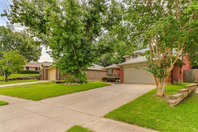 1439 Hampton Rd in Grapevine, TX - Building Photo - Building Photo
