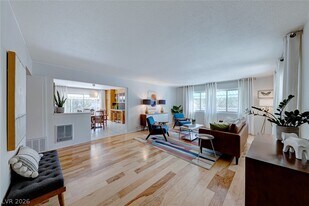 1245 S 15th St in Las Vegas, NV - Building Photo