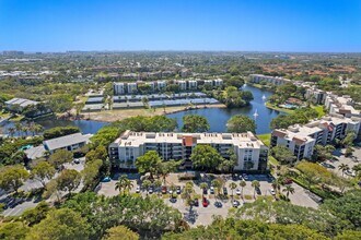 820 Lavers Cir in Delray Beach, FL - Building Photo - Building Photo