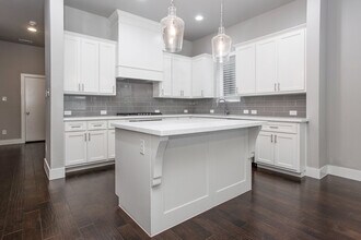 212 Wimberly St in Fort Worth, TX - Building Photo - Building Photo