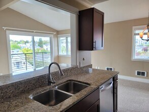 2830 NW 56th St in Seattle, WA - Building Photo - Building Photo