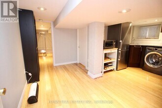 141-141 Markland St in Hamilton, ON - Building Photo - Building Photo