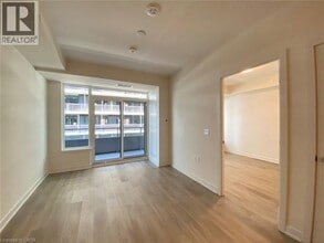 212 King William St in Hamilton, ON - Building Photo - Building Photo