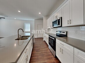 285 Yasmin Daylily Place in Henderson, NV - Building Photo - Building Photo