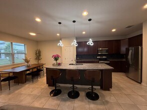 2643 E Lake Pointe Dr in Kissimmee, FL - Building Photo - Building Photo