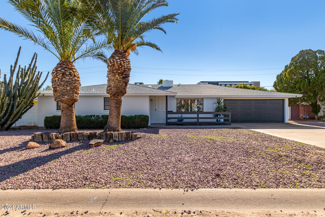 7513 E Minnezona Ave in Scottsdale, AZ - Building Photo