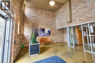 3 Father David Bauer Dr in Waterloo, ON - Building Photo - Building Photo