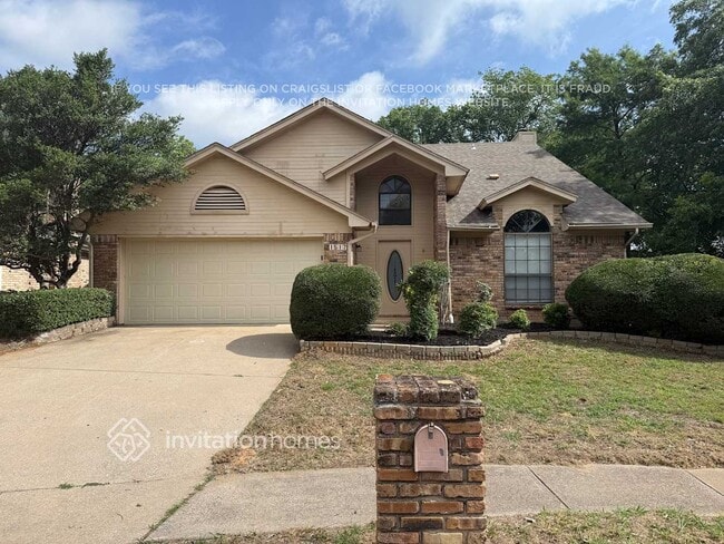 property at 1517 Woodvale Dr