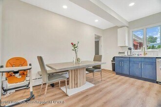 10 Berg Ave in Long Branch, NJ - Building Photo - Building Photo