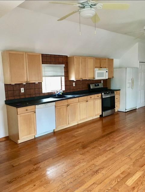 13 Spring St in Warwick, NY - Building Photo