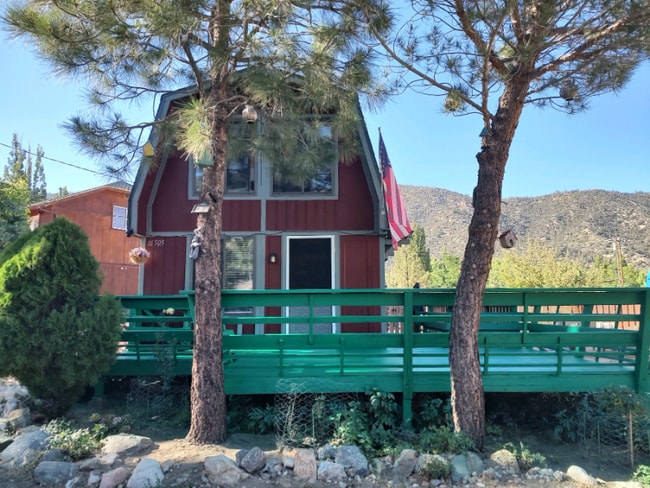 property at 16505 Oakwood Way