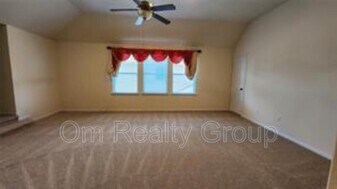 2318 Nashmor Dr in Sugar Land, TX - Building Photo
