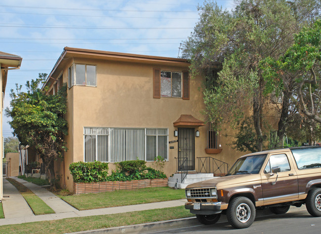 5517 Coliseum St in Los Angeles, CA - Building Photo - Building Photo