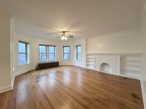 4752 N Virginia Ave in Chicago, IL - Foto de edificio - Building Photo