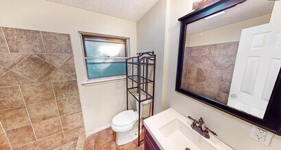 1100 Dominik Dr in College Station, TX - Building Photo - Building Photo