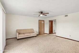1123 Tree Ridge Ln NE in Palm Bay, FL - Foto de edificio - Building Photo