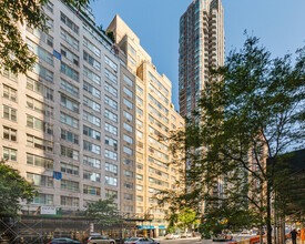 Beekman Townhouse in New York, NY - Foto de edificio - Building Photo