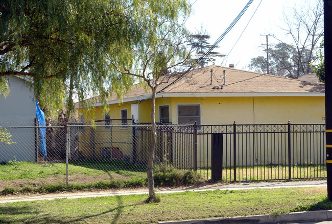 1319-1325 Sierra Way in San Bernardino, CA - Building Photo - Building Photo