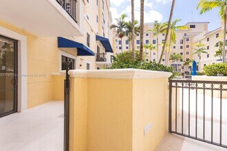 8395 SW 73rd Ave in Miami, FL - Building Photo - Building Photo