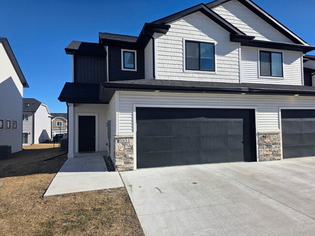 property at 6951 Bluebell Ct